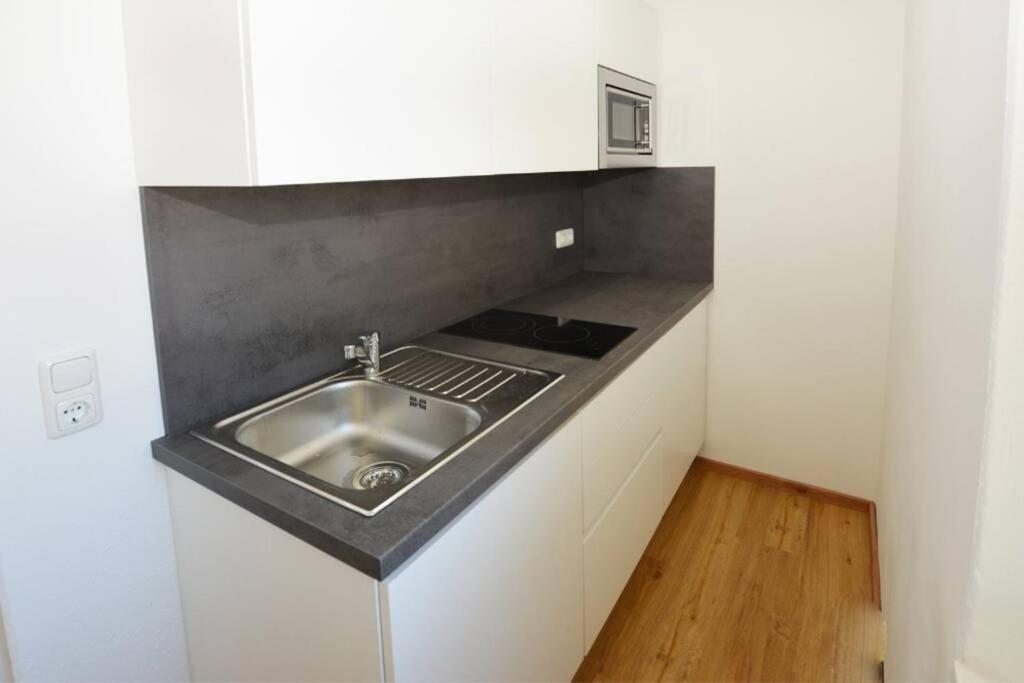 Alpenblick - Modernes Apartment In Ruhelage Villach Eksteriør bilde